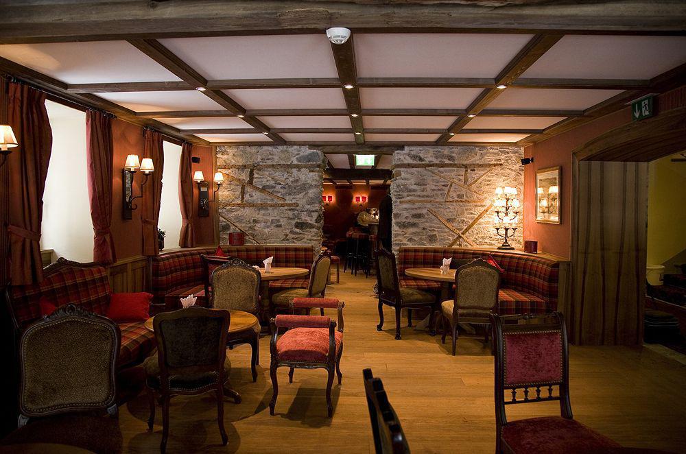 Monte Rosa Boutique Hotel Zermatt Restaurant photo